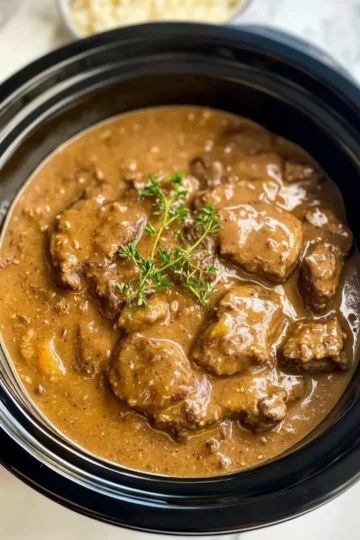 Crock Pot Beef Tips & Gravy